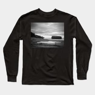 Early Morning at Pokeshaw Rock in New-Brunswick, Canada V4 Long Sleeve T-Shirt